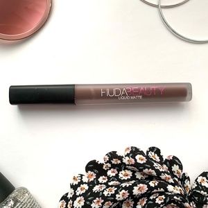 HUDA Beauty Liquid Matte Lipstick | Spice Girl